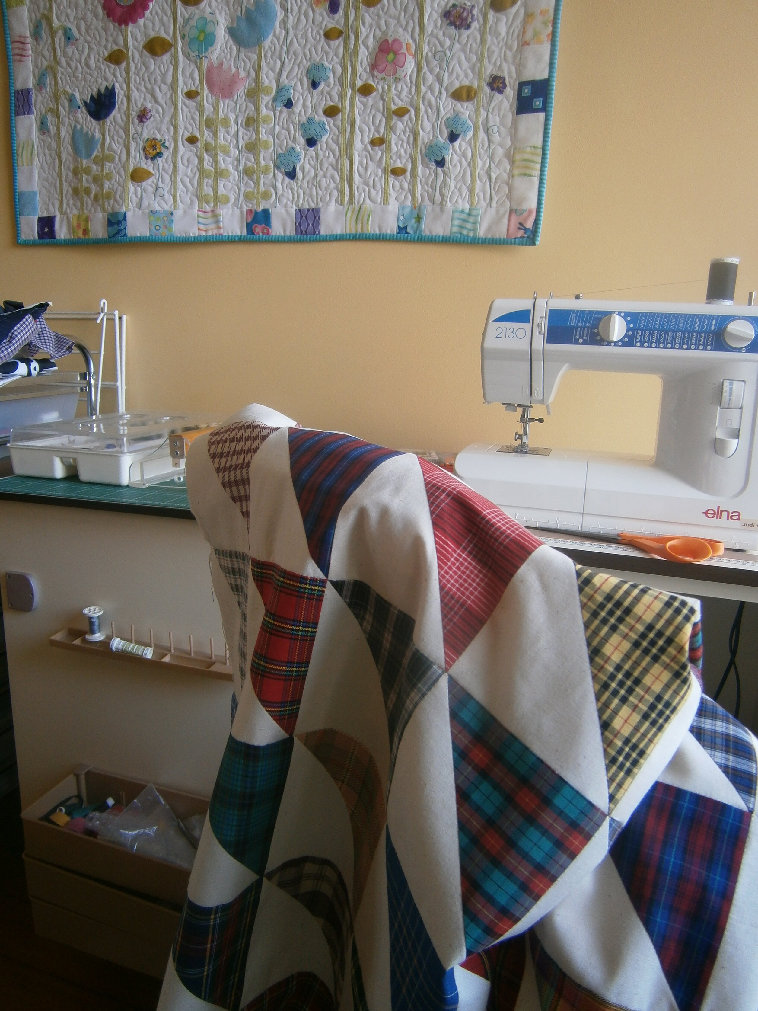5_x_7_JUDI_RUSTAGE_1508_Craft_room_-_it_has_been_too_hot_for_sewing_to_finish_my_latest_quilt